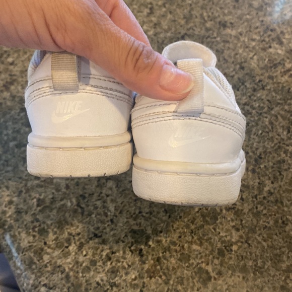 Nike kids sneakers - Picture 4 of 6